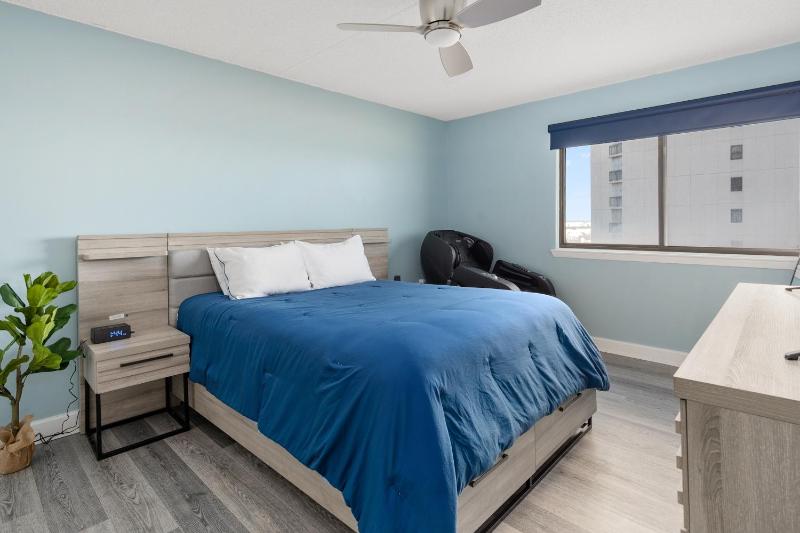 2BR Capri Oceanfront Condo Indoor pool Massage chair Brand New bathrooms 2025 unbeatable views! - image 11