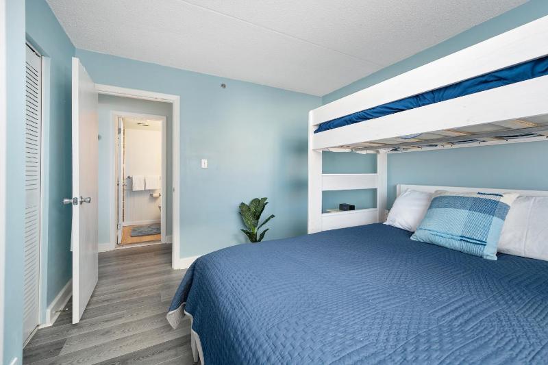 2BR Capri Oceanfront Condo Indoor pool Massage chair Brand New bathrooms 2025 unbeatable views! - image 3