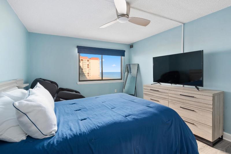 2BR Capri Oceanfront Condo Indoor pool Massage chair Brand New bathrooms 2025 unbeatable views! - image 23
