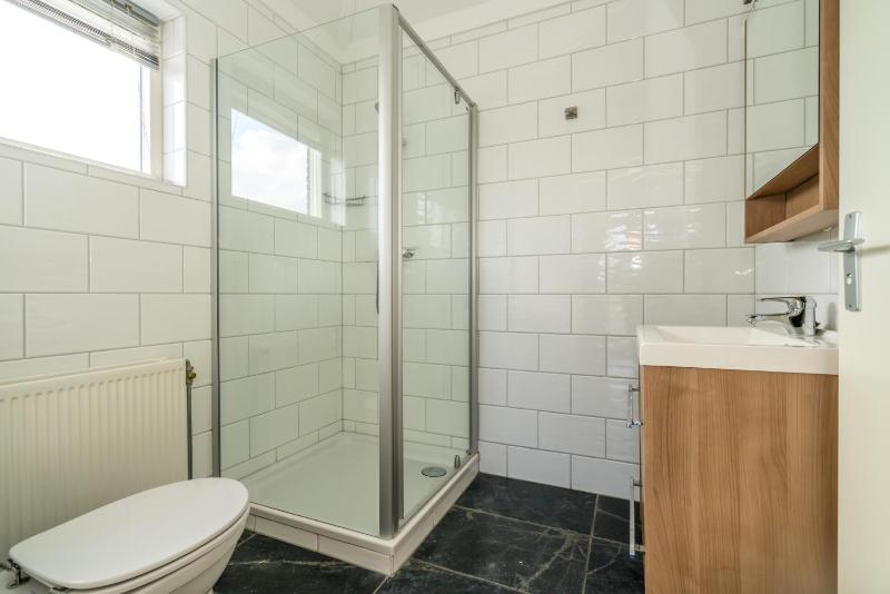 Holiday Home (5 Adults) image 3