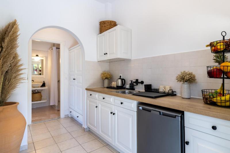 Ourania Studios & Apartments - image 34