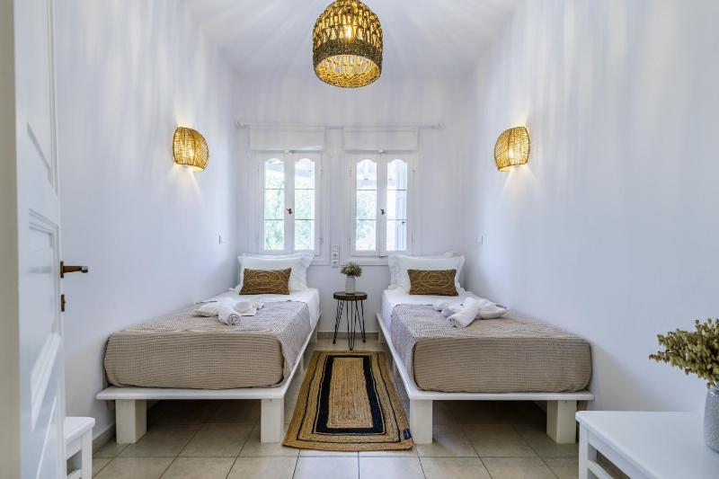 Ourania Studios & Apartments - image 26