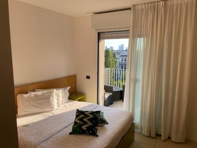 Single Comfort Room image 1