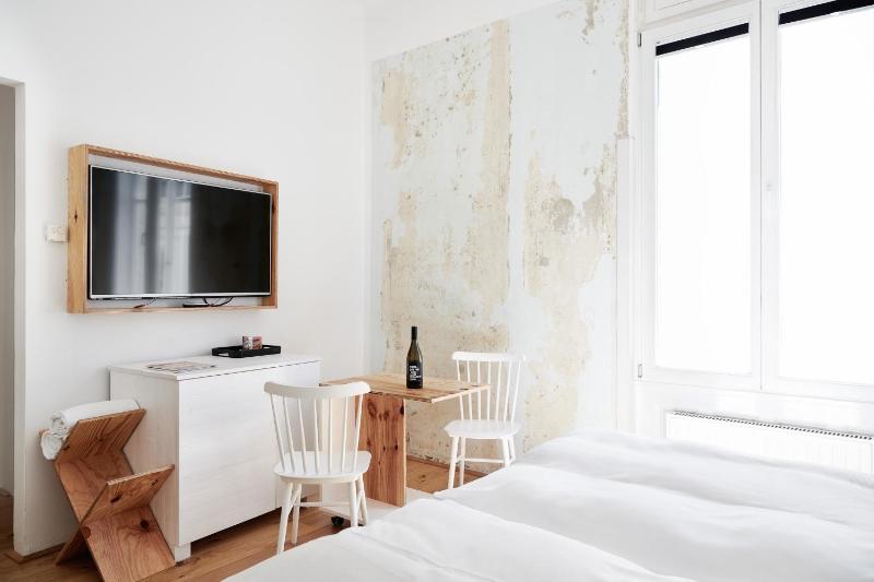 Independent room image 1