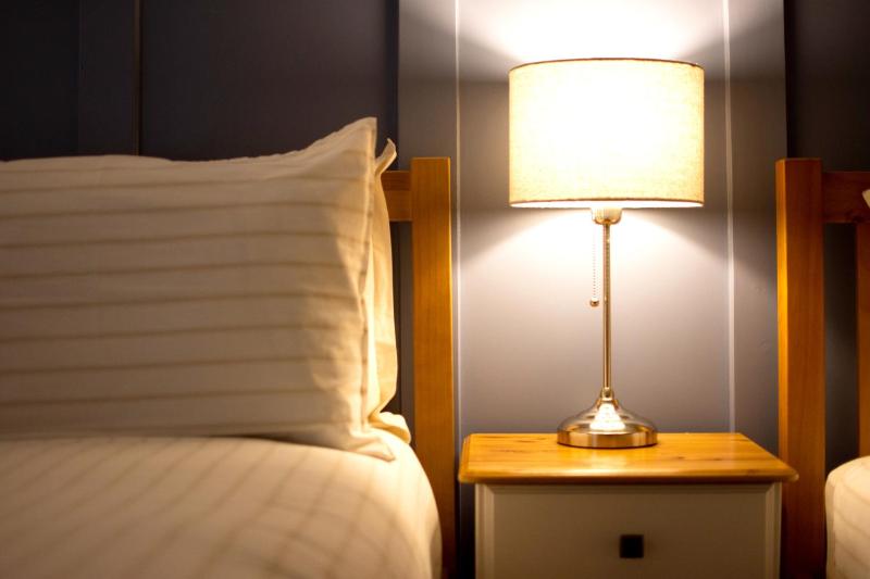 Triple Room with En-suite Shower -1st Floor image 3