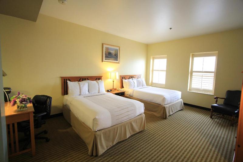 Standard Two Double Bed  image 4