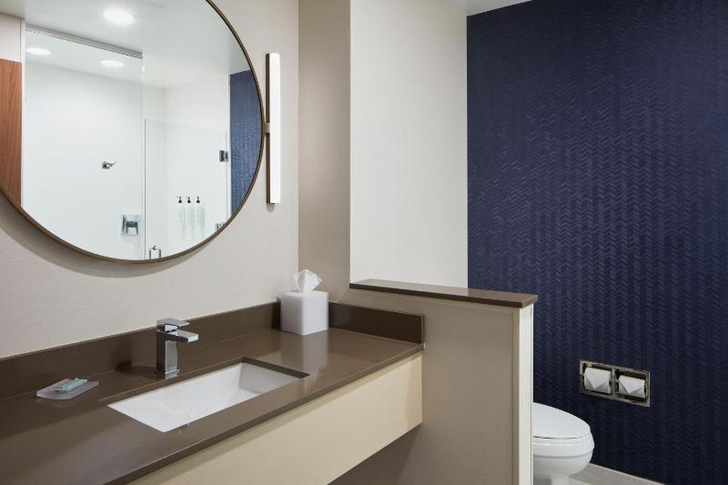 King Room image 4