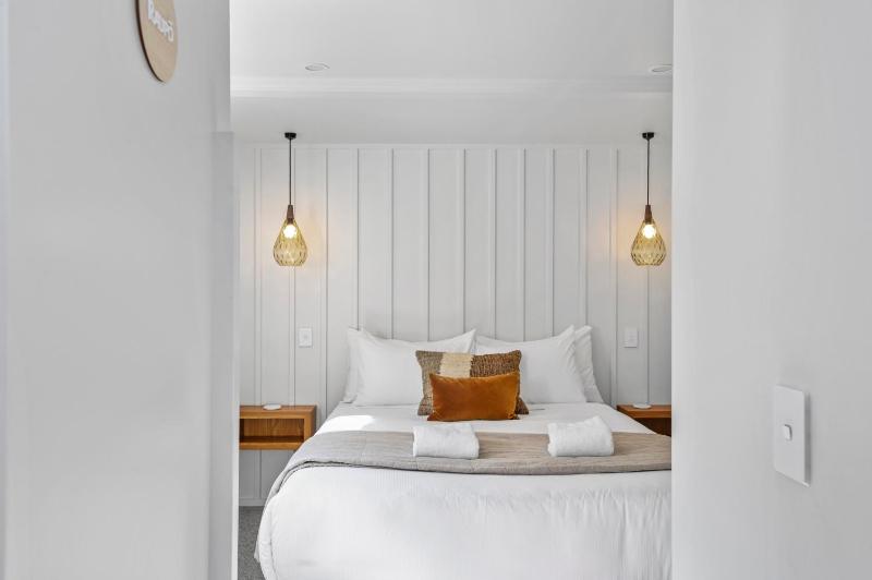 Lake Terrace Lodge - Luxury Taupo Accommodation - image 16