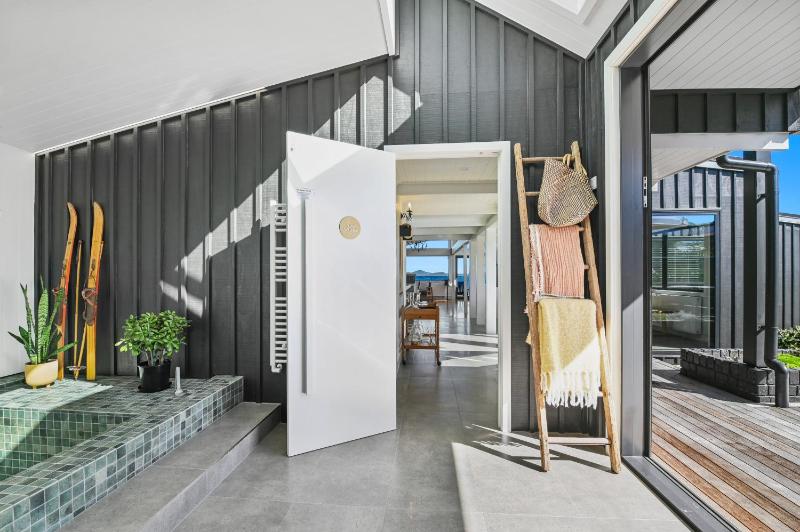 Lake Terrace Lodge - Luxury Taupo Accommodation - image 40