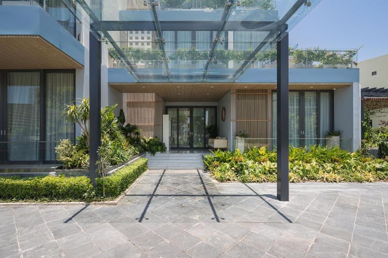 Tahagi Villa Tuan Chau Ha Long by HOFs - image 14