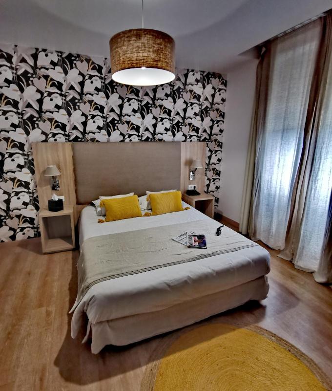 Superior Double Room image 1