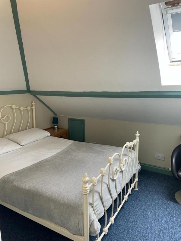 Standard Quadruple Room image 3