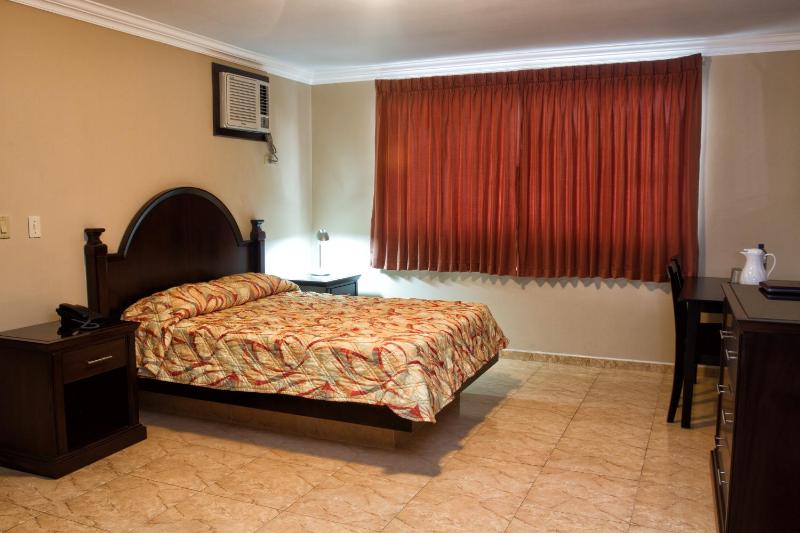 Hotel Milan Panama - image 4