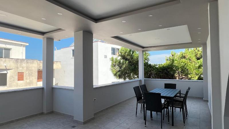 Sea View Apartments - The Suite - image 8