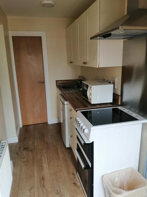 Studio Apartment image 3