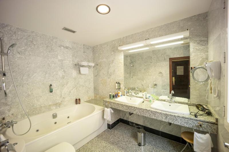 Junior Suite image 3