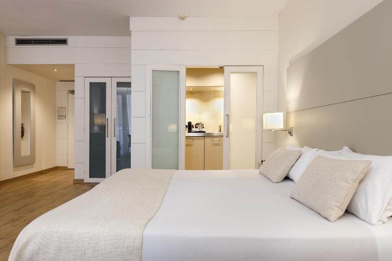 Apartment (2 Adults) image 2