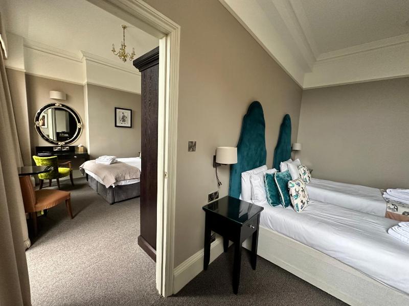 The Queens Hotel - image 46