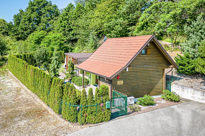 One-Bedroom Chalet image 3