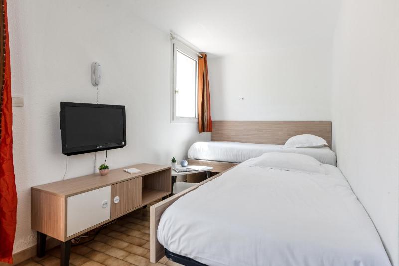 Comfort Aparthotel Mandelieu la Napoule Village - image 24