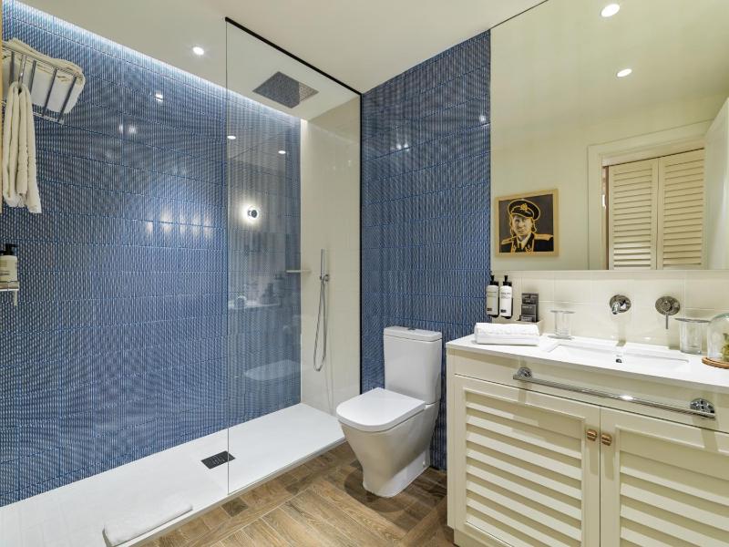 Classic Double Room image 1