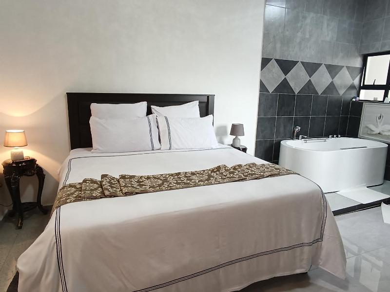Manasseh Guesthouse - image 7