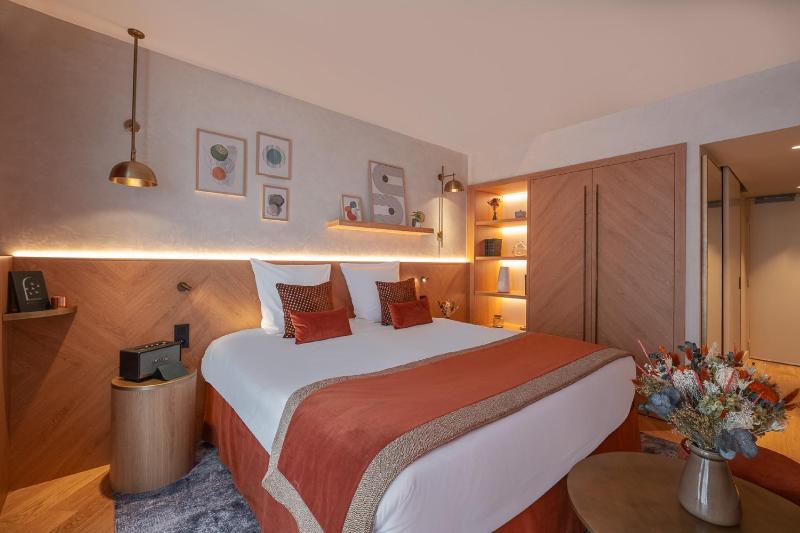 Executive Double Room image 3