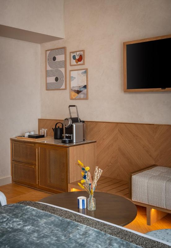 Executive Double Room image 2