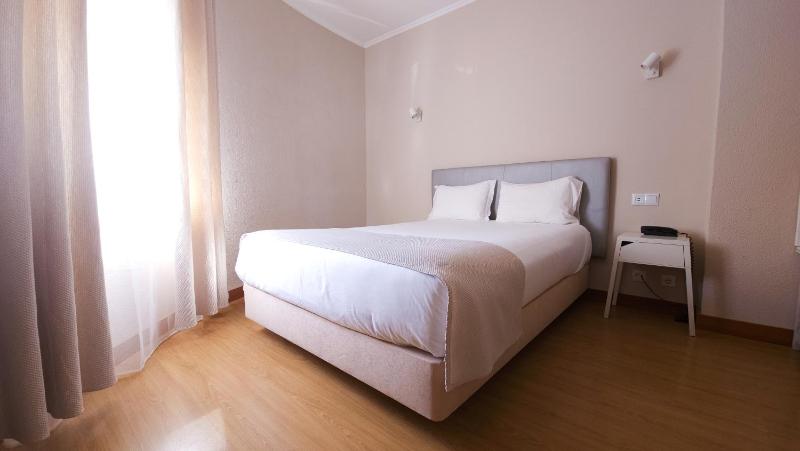 Double Room image 1