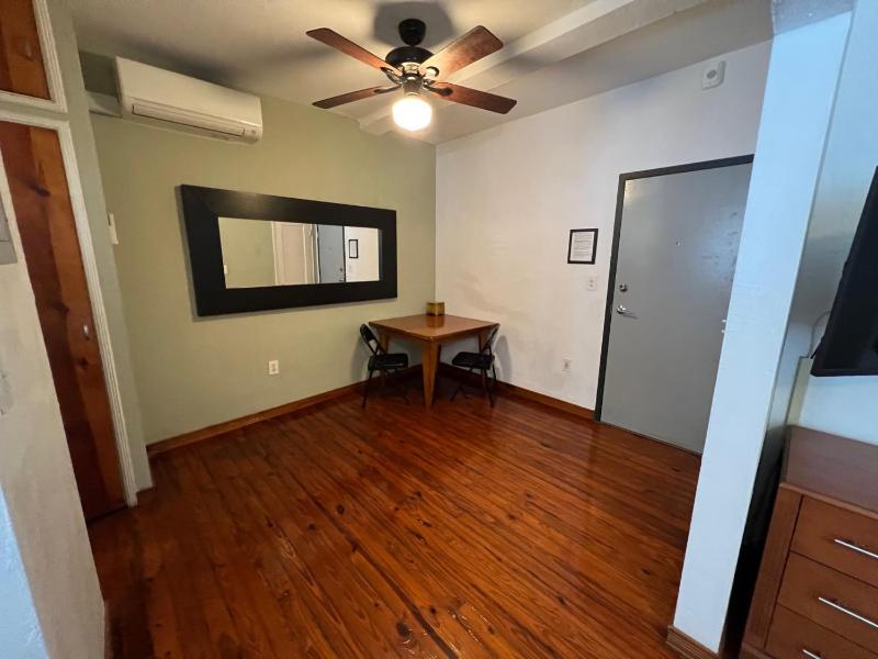 Sherbrooke All Suites Hotel - image 30
