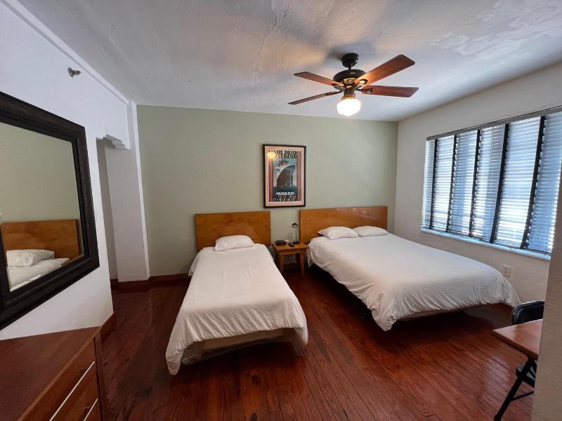 Sherbrooke All Suites Hotel - image 24