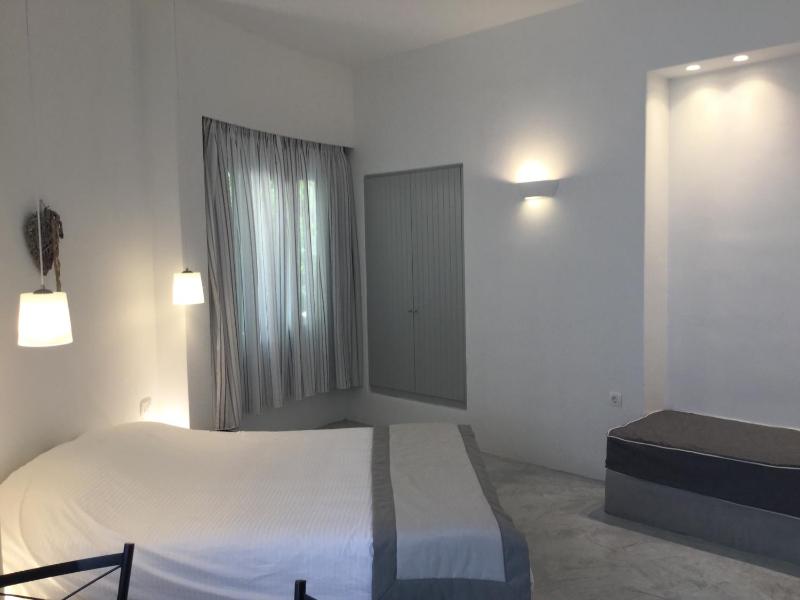 Superior Studio with Hot Tub and Sea View image 3