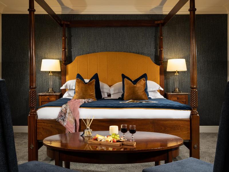 Junior Suite image 2
