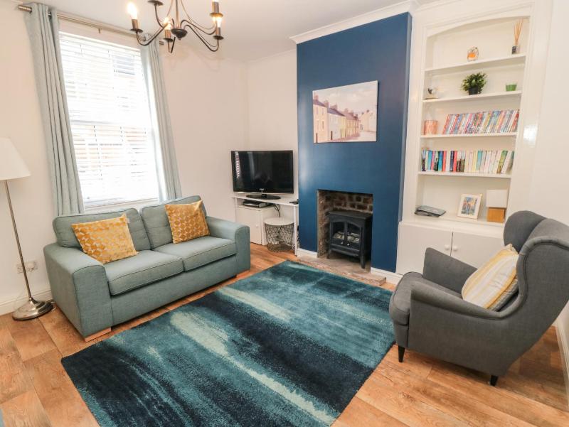 22 St Marys Walk - image 14