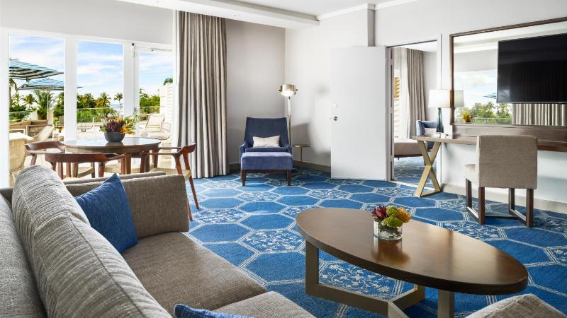 One Bedroom Suite with Two Queen Beds and Parlor with Sitting Area image 3