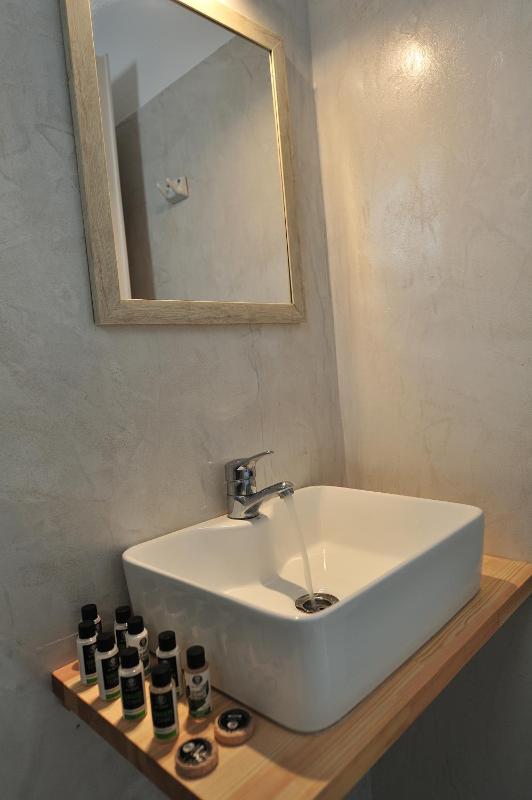 Double Room with Private Balcony image 4