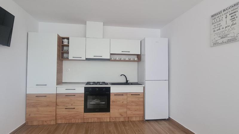 Two-Bedroom Apartment with Garden View image 2