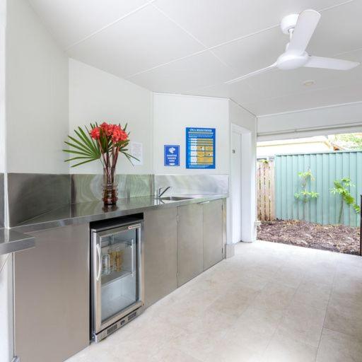 Unit 18 @ Marina Terraces Port Douglas - image 4