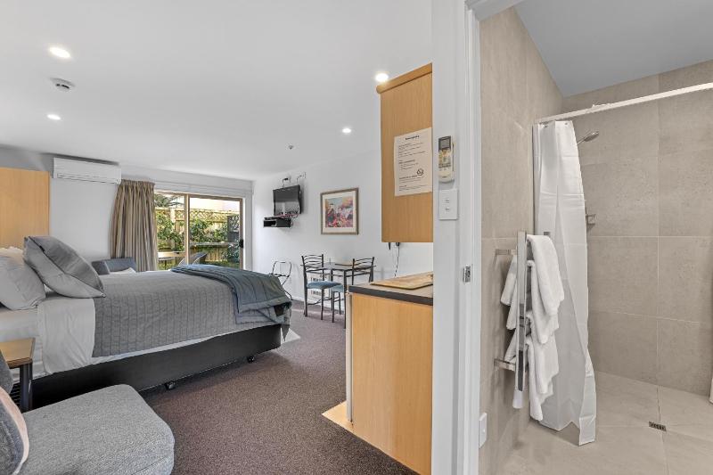 Lorenzo Motor Lodge - image 42