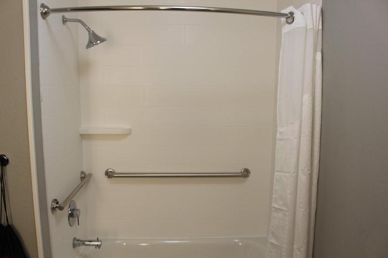 Standard Room image 2