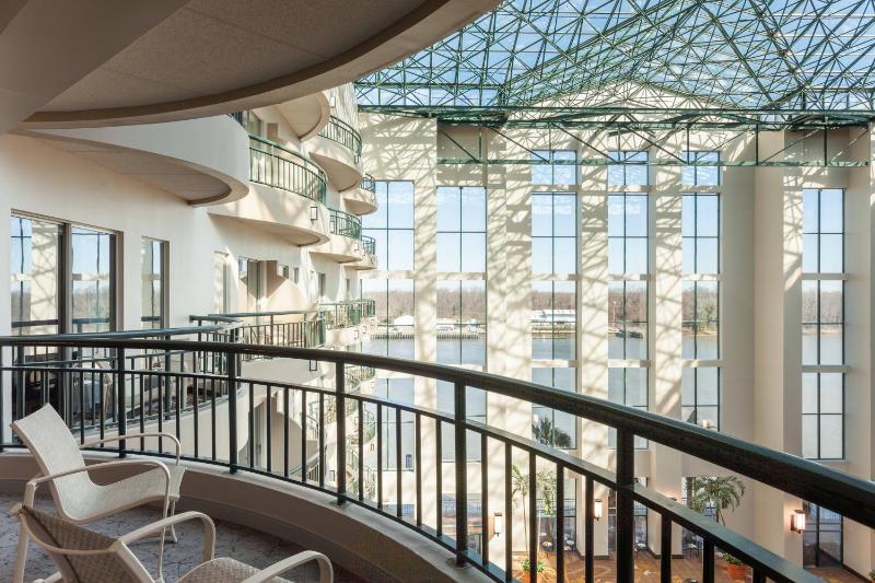 Marriott Savannah Riverfront - image 4