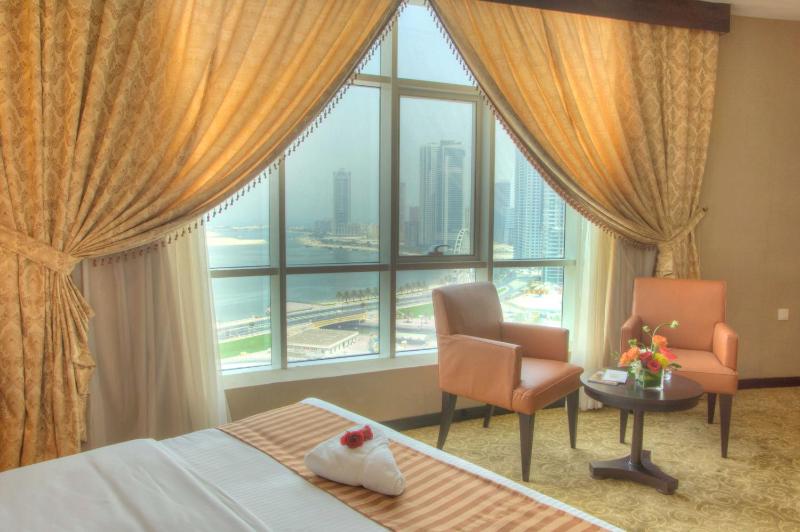Business Executive Room With Sea View  image 3
