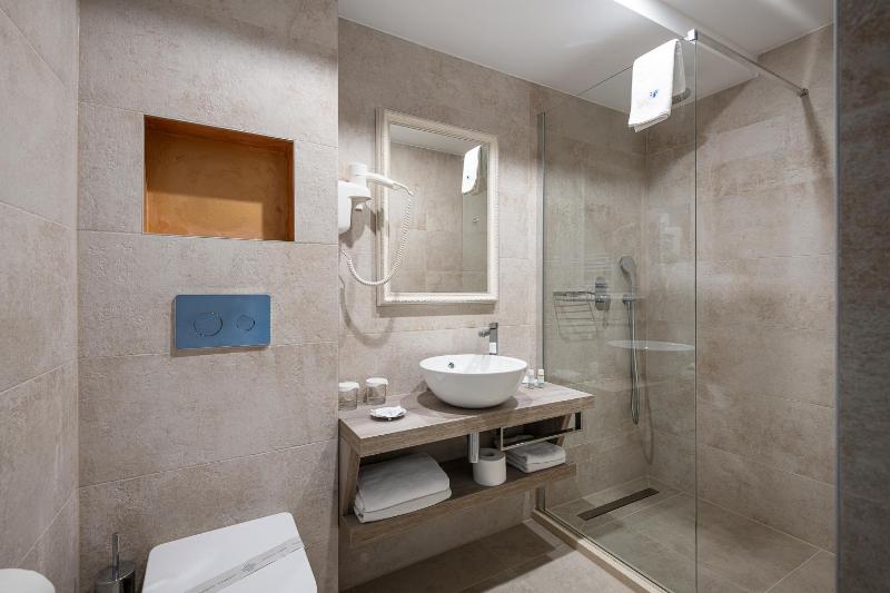Classic Room image 1