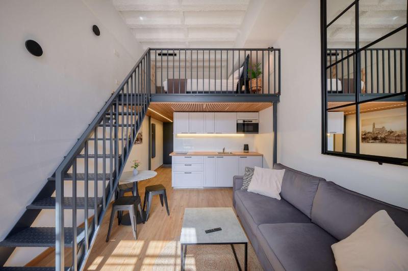 Queen Barbora Central Lofts - image 5