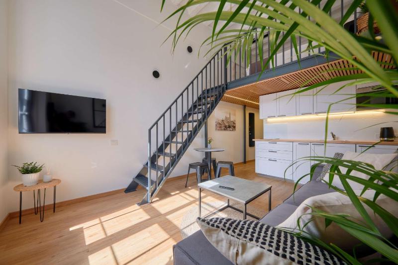 Queen Barbora Central Lofts - image 7