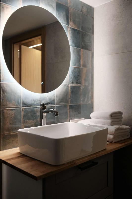 Queen Barbora Central Lofts - image 29