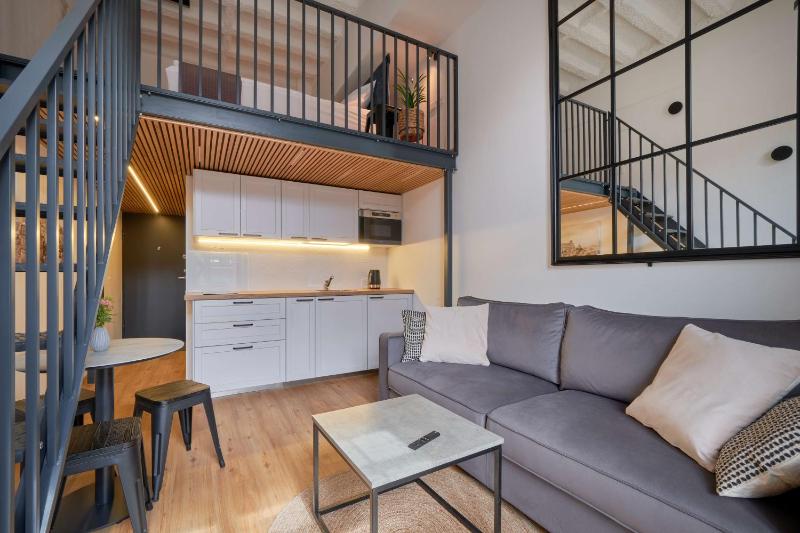 Queen Barbora Central Lofts - image 40