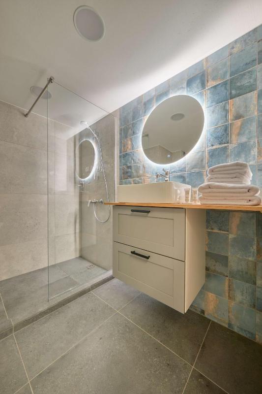 Queen Barbora Central Lofts - image 9