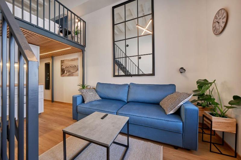 Queen Barbora Central Lofts - image 8