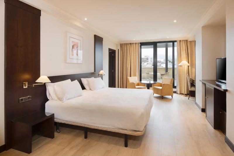 Junior Suite image 1